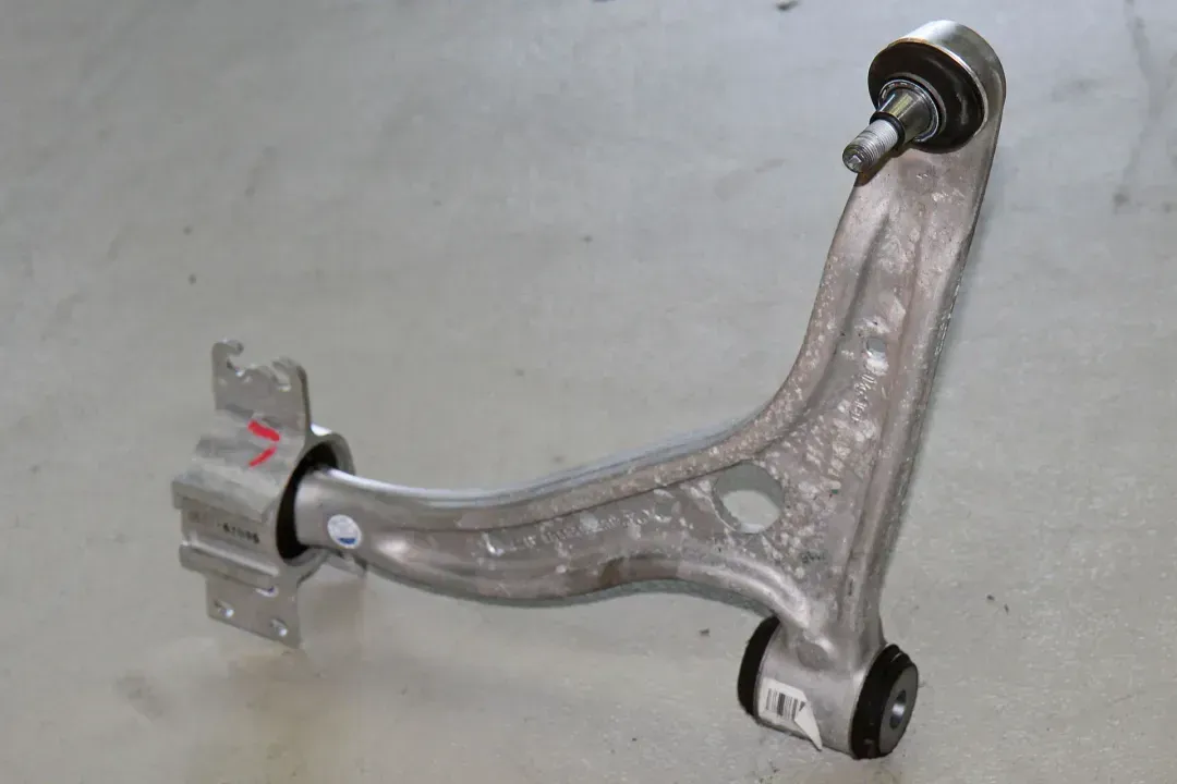 a2463304700   arm wishbone l